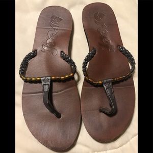 Reef thong sandal. New, never worn. Size 7